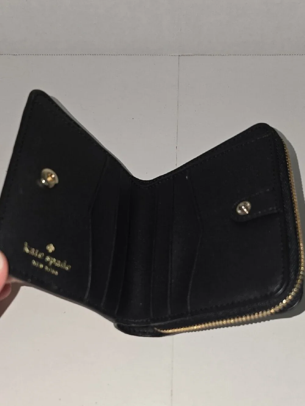 kate spade Staci Black and Beige Two-Tone Zip Wallet Saffiano Leather